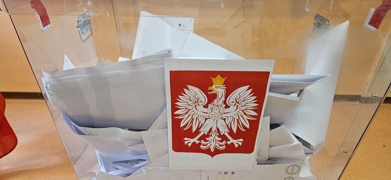 Druga tura wyborów prezydenckich 2025. PKW przypomina: niszczenie kart wyborczych to przestępstwo
