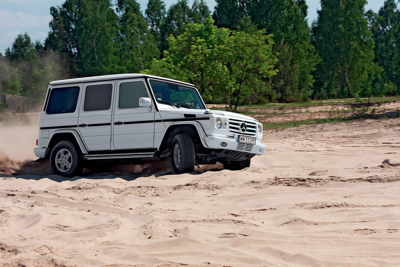 Mercedes G 350 kontra Land Rover Defender i Honker 2000: czy prawdziwe terenówki są na wymarciu?