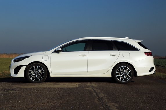 Kia Ceed SW 1.6 GDI PHEV (2021 r., 3. generacja, po liftingu)