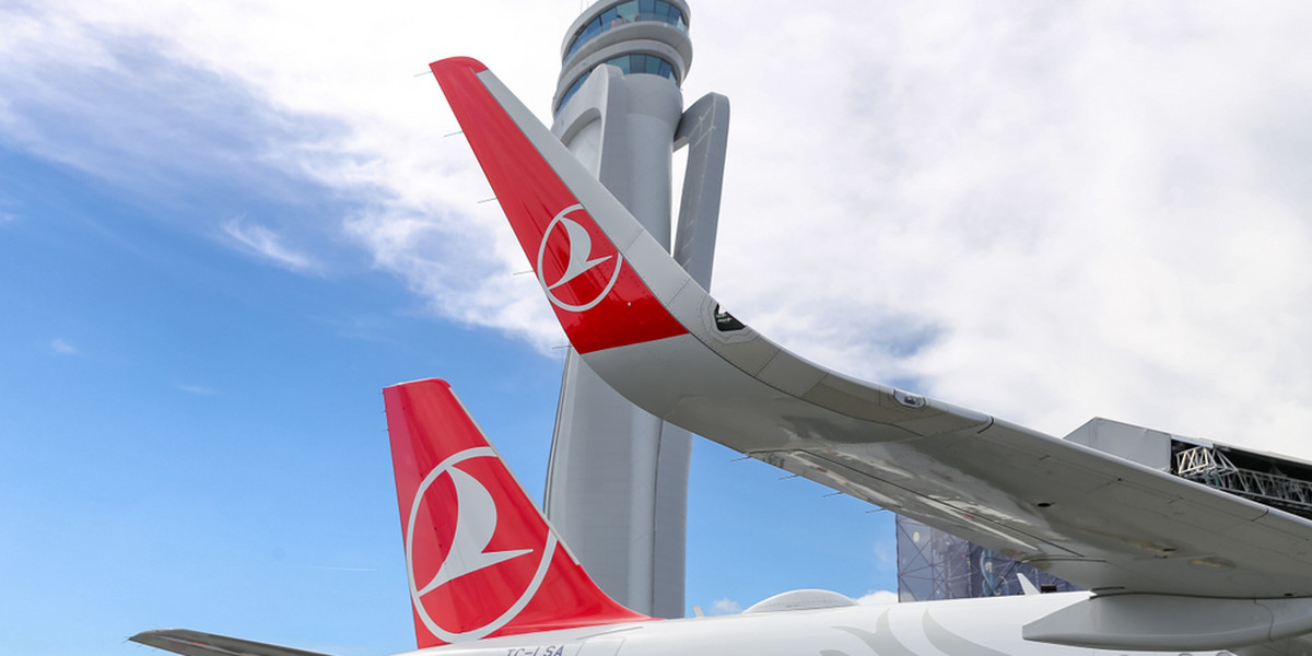 Nowe lotnisko w Stambule aspiruje do miana jedno z największych portów lotniczych na świecie. Autorzy raportu przekonują, że planowany Centralny Port Komunikacyjny powinien być zdecydowanie hubem średniej wielkości