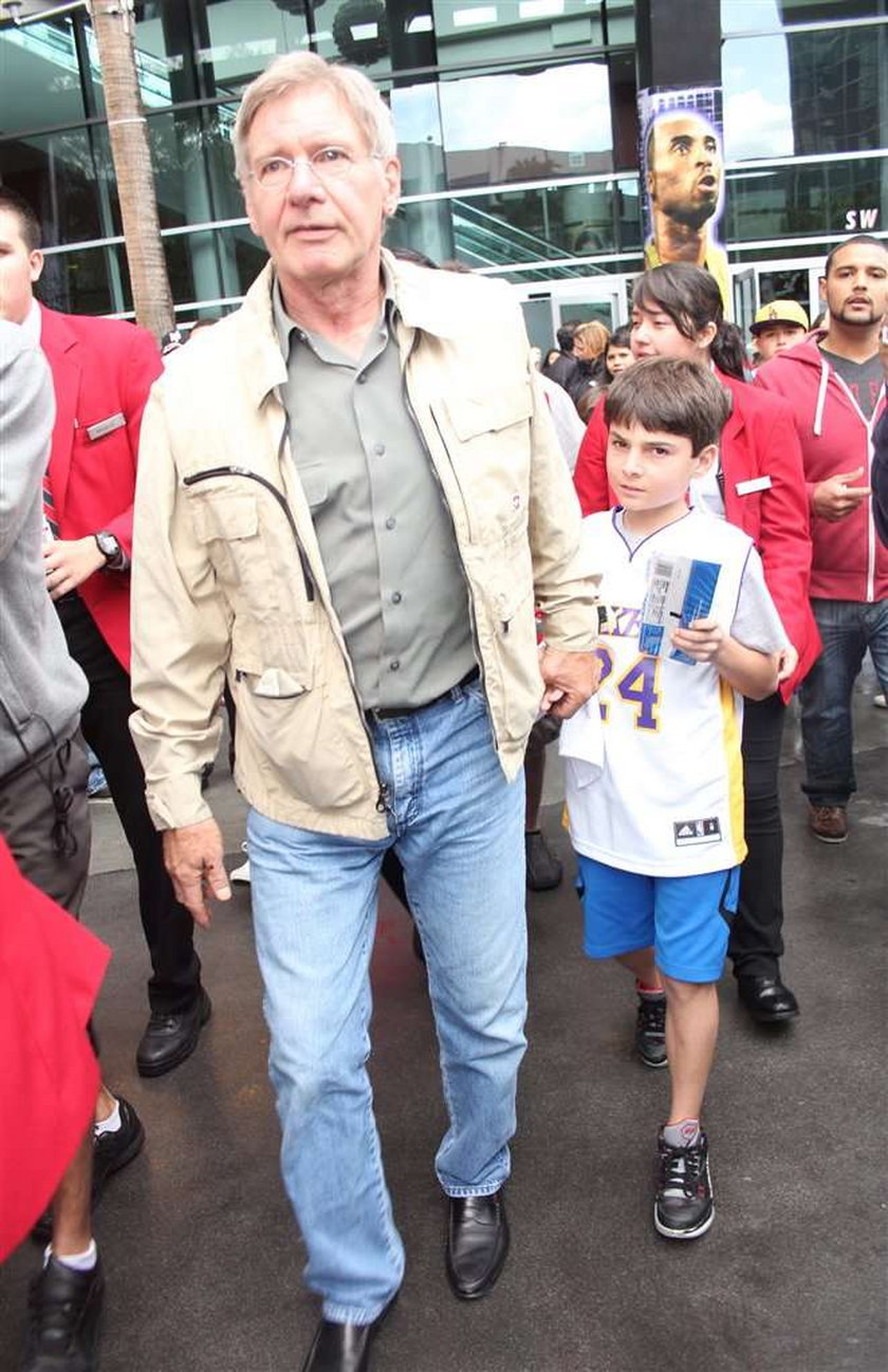Harrison Ford zabrał syna na mecz