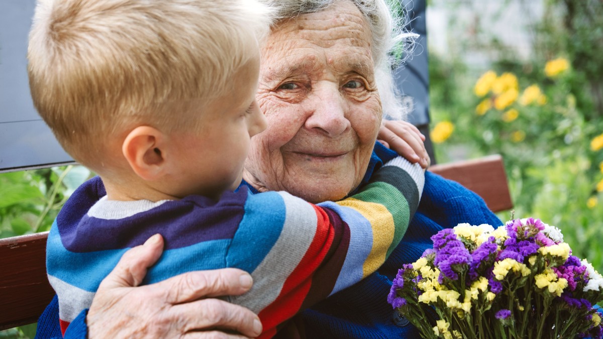 Baba i deda su tetkinoj deci kupovali markirane stvari, a meni kesu susama (ilustracija)