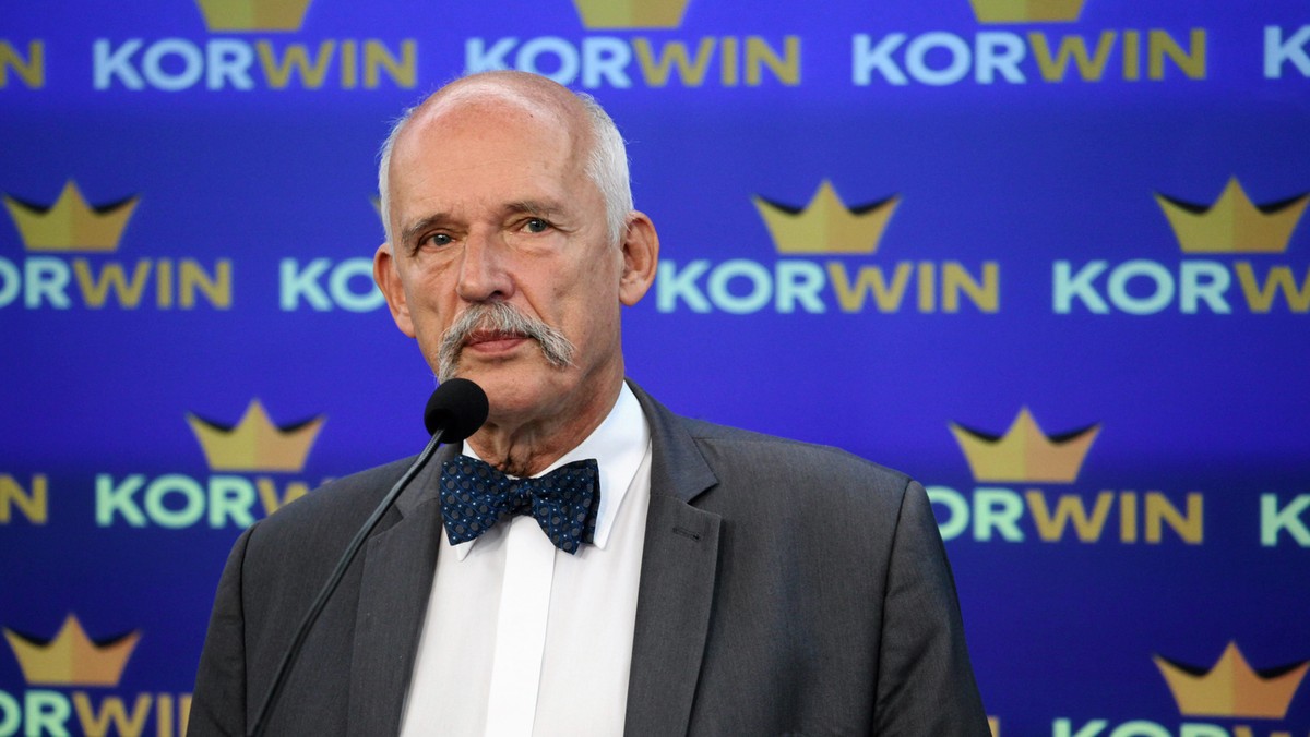 Janusz Korwin-Mikke skomentował groźby Rosji skierowane w stronę NATO po uruchomieniu elementów tarczy antyrakietowej. - To jest sprawa niesłychanie poważna. Pierwszy raz widziałem Władimira Putina tak zdenerwowanego - powiedział europoseł w Polsat News.