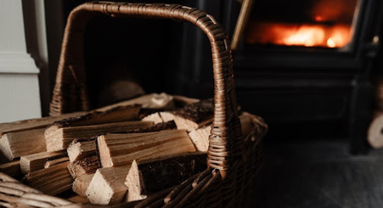 Over 70% of African households rely on wood fuels as their main energy source. Here are 5 ways to use fuelwood more efficiently and lower your household’s environmental impact.