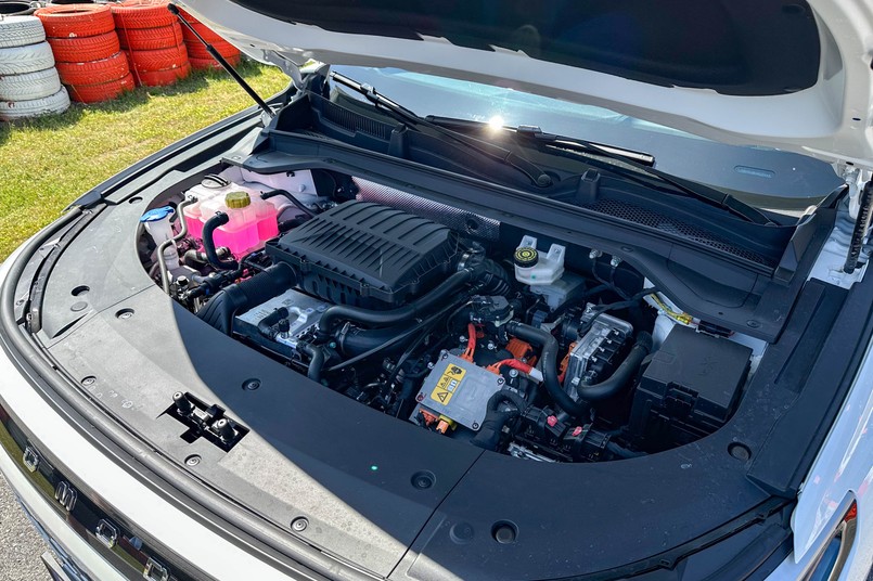 Omoda 9 Super Hybrid