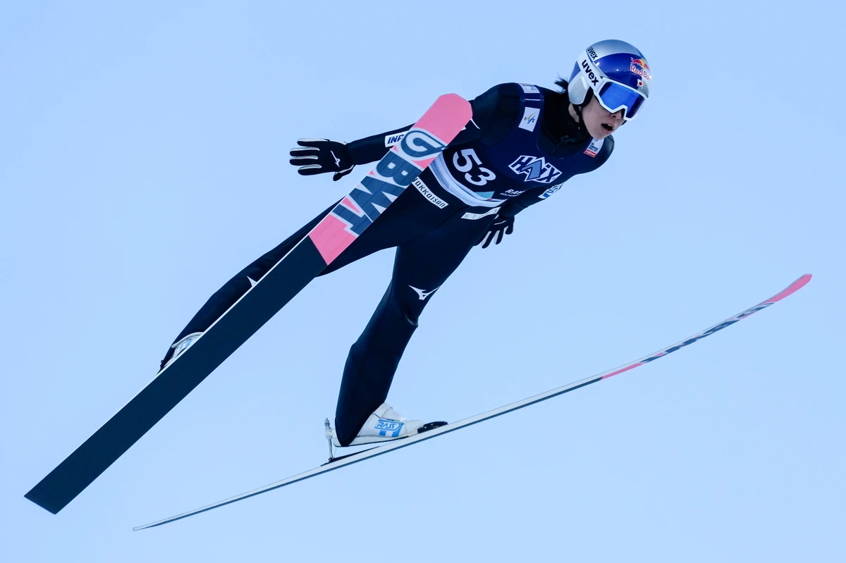 Puchar Świata Raw Air 2025 - program na dzisiaj. O której skoki narciarskie w piątek 14 marca? Transmisja na żywo - kiedy?