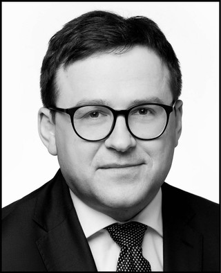 Dr Michał Bernat, radca prawny i doradca podatkowy z Dentons, adiunkt w Centrum Europejskim Uniwersytetu Warszawskiego
