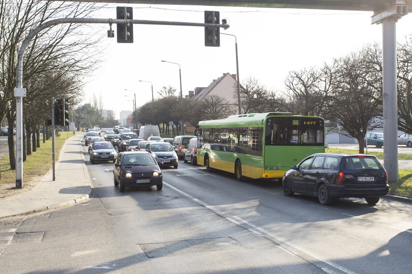 Dodatkowe autobusy będą jeździć na Naramowice