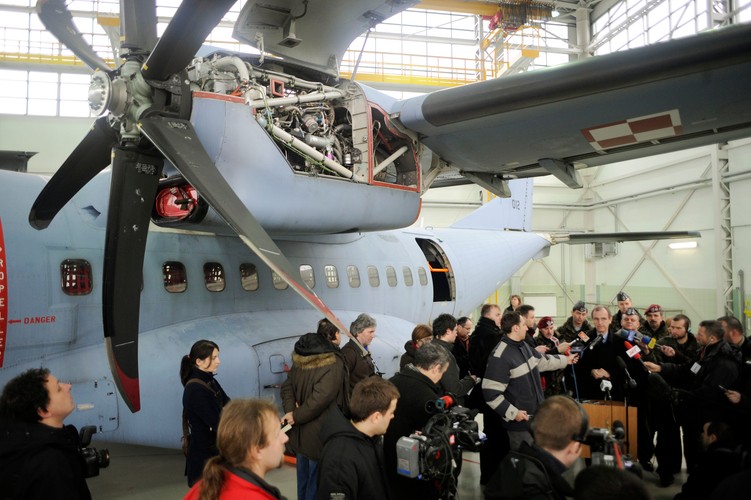 Zaraz po wypadku wstrzymano loty pozostałych maszyn typu CASA C-295