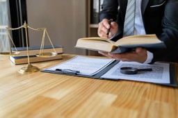 Czy można cofnąć przyjęcie lub odrzucenie spadku? Aktualne przepisy, orzeczenia sądów