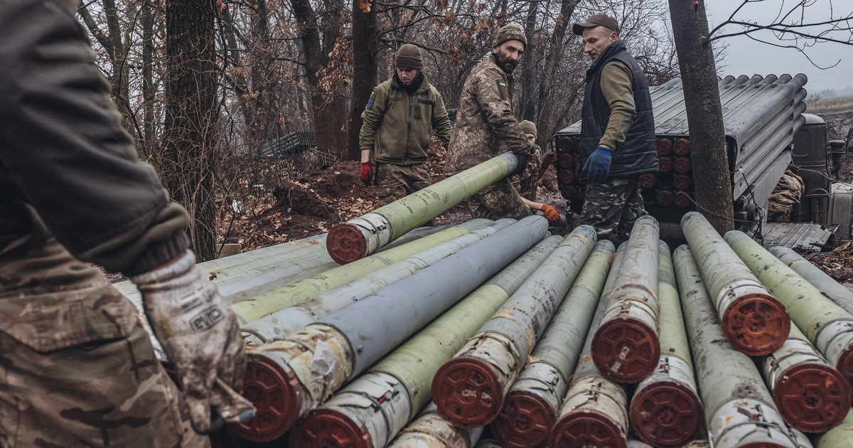 El Pentágono ha abierto un punto secreto en Polonia.  Aquí está arreglando armas para Ucrania.