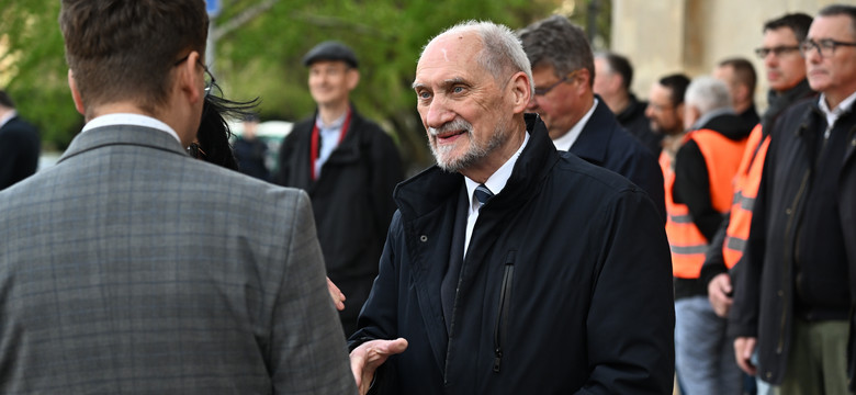 Antoni Macierewicz oskarża premiera o zamach. Złożył wniosek do prokuratury