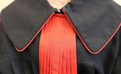 Szokujące zachowanie w kościele. Jest akt oskarżenia za obrazę uczuć religijnych