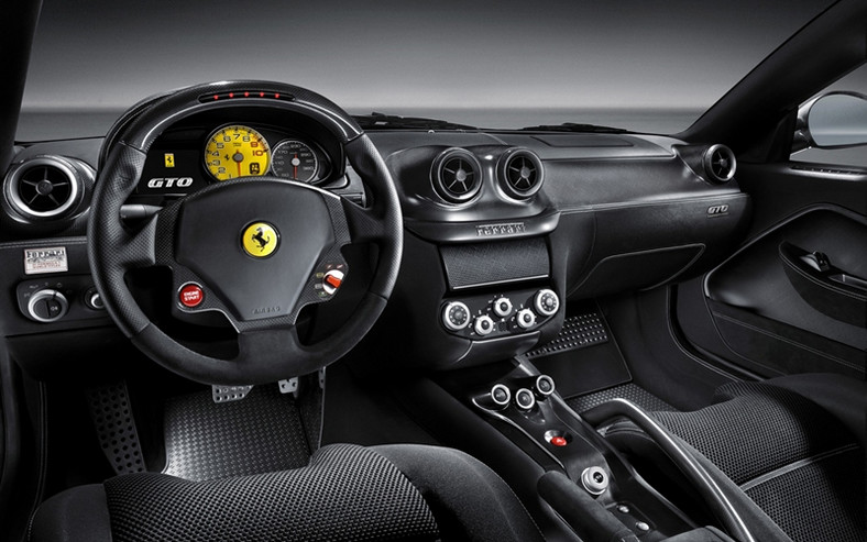 Ferrari 599 GTO poszło na dietę i na siłownię
