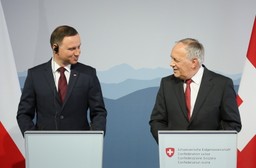 Duda: Będę rozmawiał z NBP i KNF nt. zadłużonych we frankach