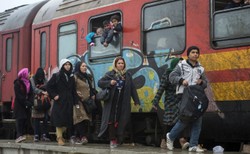 Rząd preferuje chrześcijan? "Nie ma mowy o żadnej imigracji niekontrolowanej"