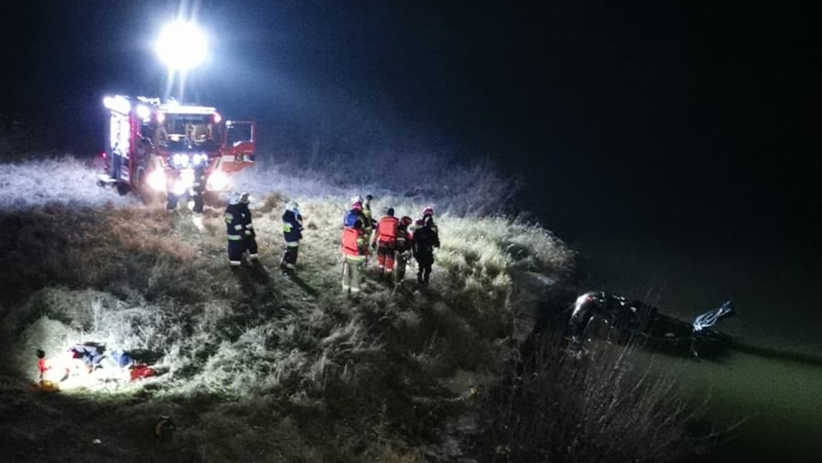 Wypadek w Lubuskiem. Wpadł do rzeki uciekając kradzionym autem przed policją