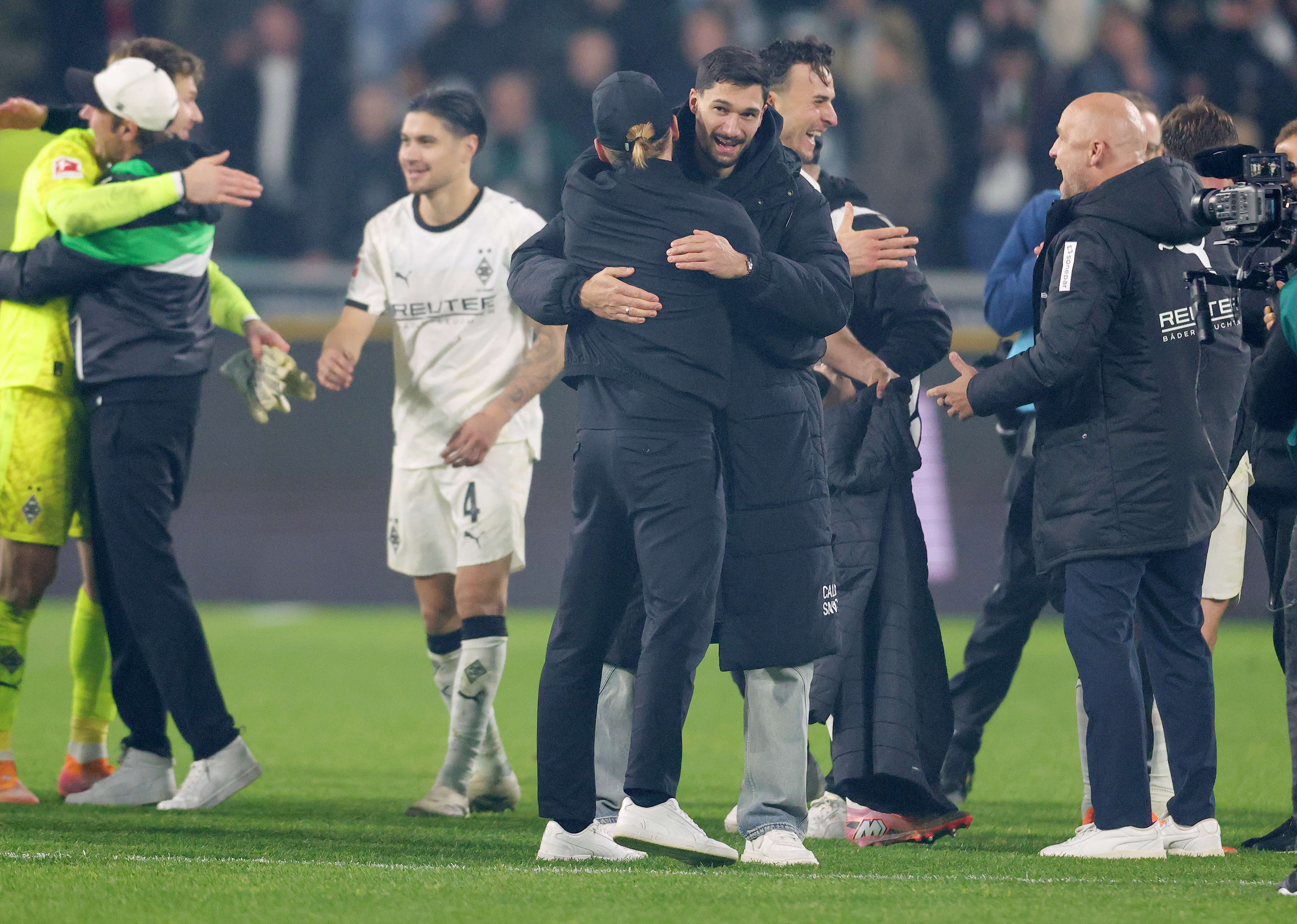 Gladbach befördert Polanski zum Cheftrainer bis 2028