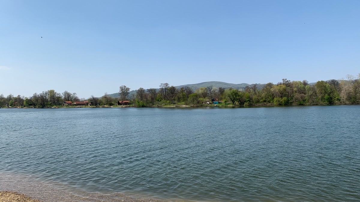 Plaža na Srebrnom jezeru