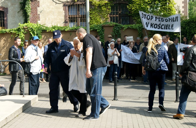 Kościelny próbował interweniować