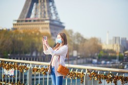 Ograniczenia covidowe. Czym różnią się restrykcje w poszczególnych krajach?