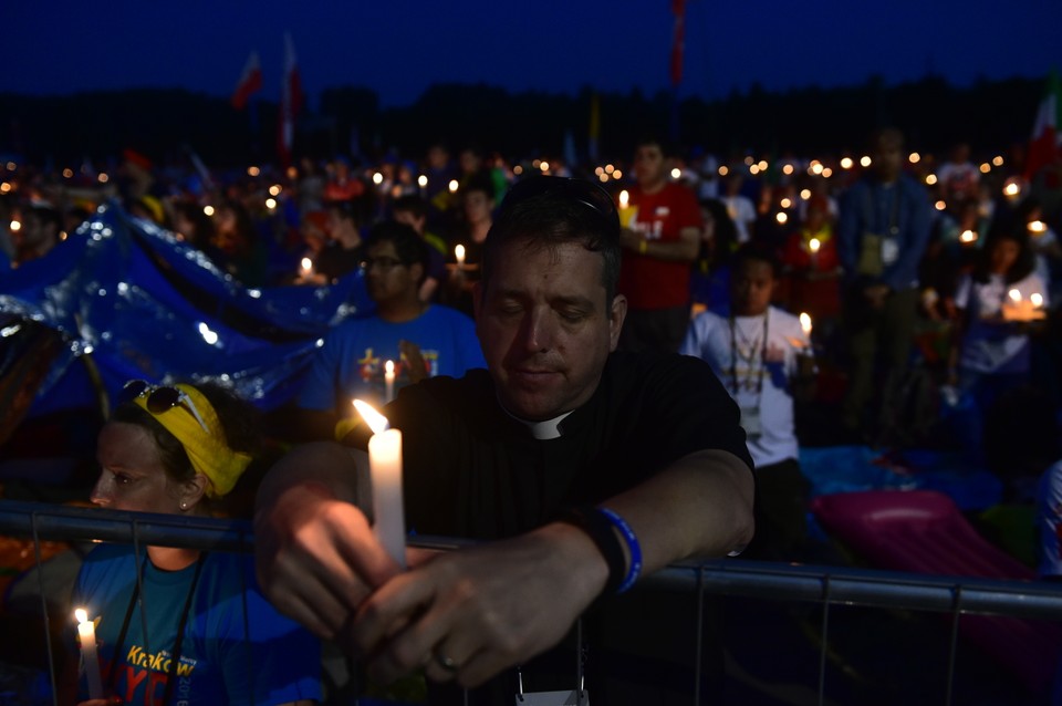 BRZEGI ŚDM PAPIEŻ FRANCISZEK (pielgrzymi)