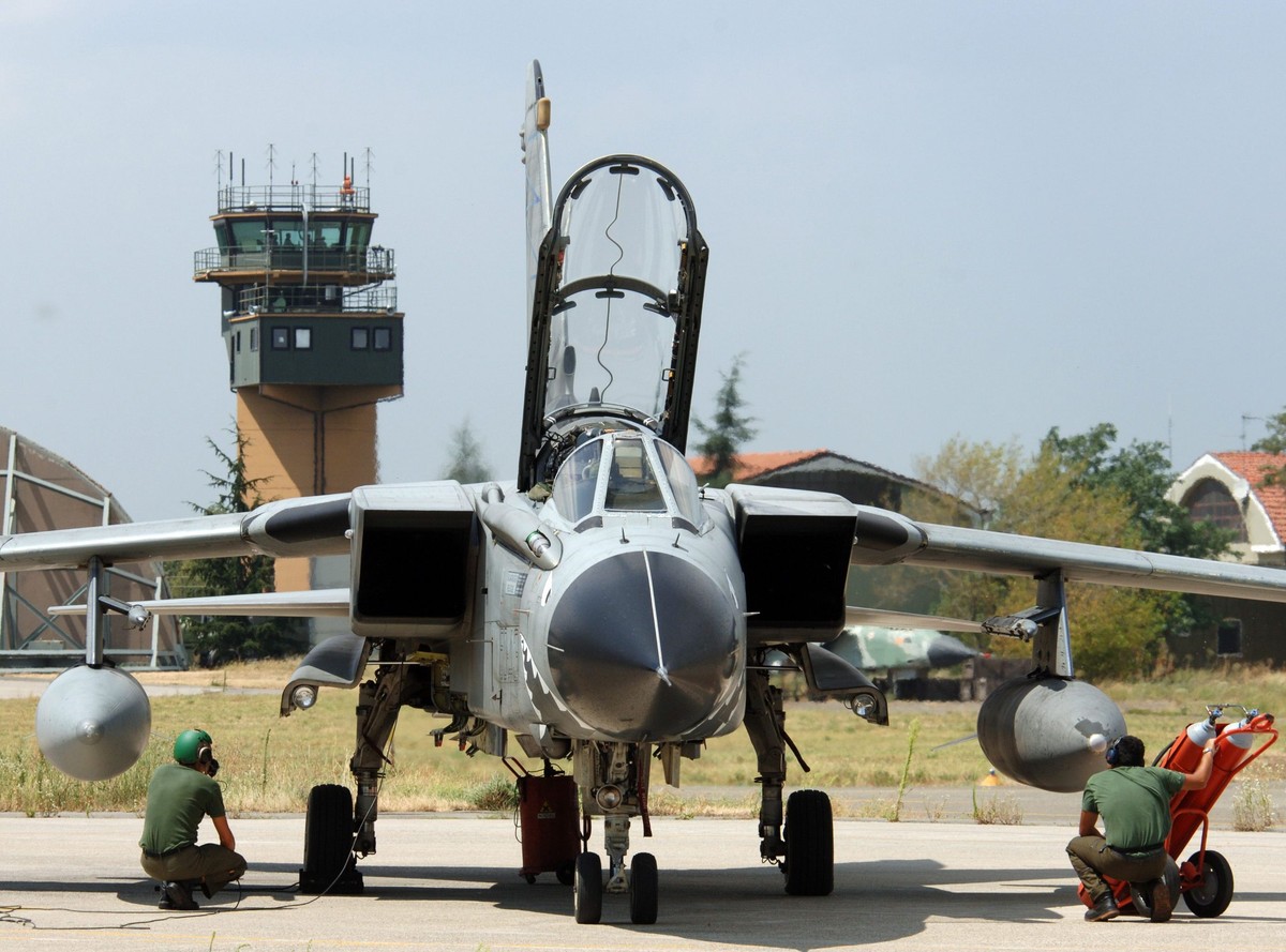 Włoski myśliwiec Tornado ECR 50