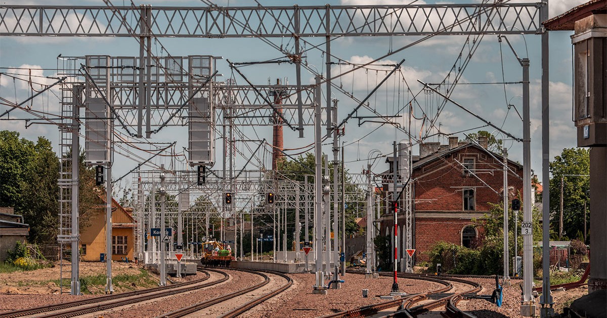 Po 20 latach przestaliśmy się śmiać z Włoszczowy. Na CMK powstanie trzecia stacja obok niedużego miasta