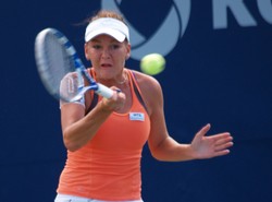 Radwańska w trzeciej rundzie turnieju WTA w Toronto