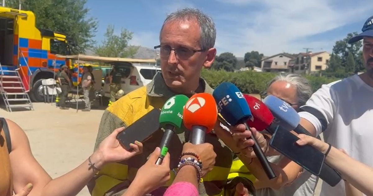 Incendio Navaluenga baja a nivel 1 tras afectar 1500 hectáreas