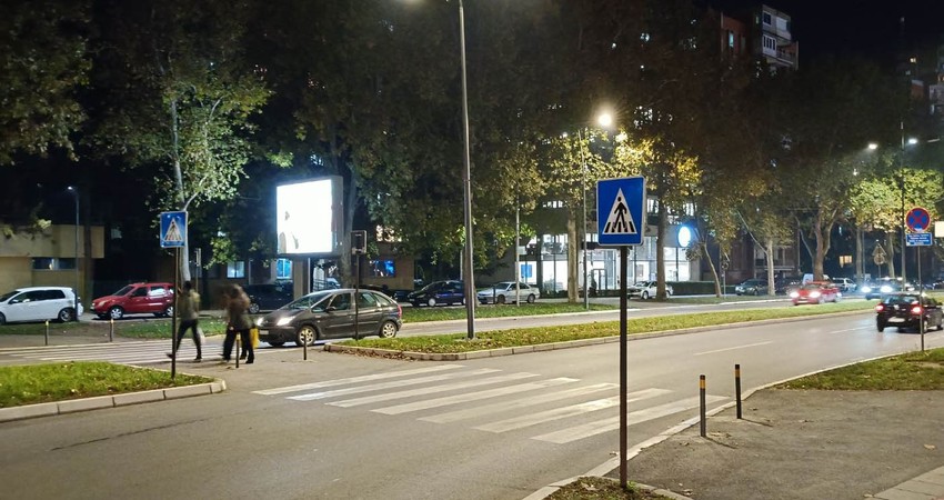 Pešački prelaz na Bulevaru Nemanjića na kojem je povređena devojka R.M. (26)