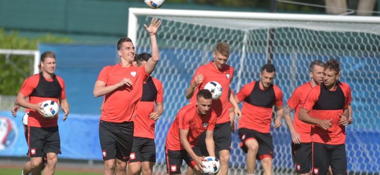 Euro 2016: Tłum kibiców oglądał w La Baule trening biało-czerwonych
