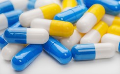 Suplementy diety z szarej i czarnej strefy? Ekspert: Najgorsze są z internetu