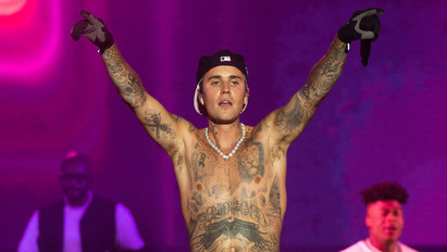 Mozdulni is alig lehetett Justin Bieber Sziget-koncertjén: többen el is ájultak a hatalmas tömegben – fotók