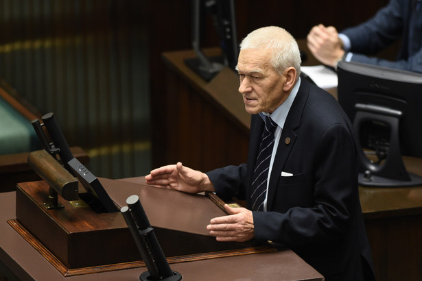 Zdaniem polityka PiS zbyt łatwo godzi się ma heroizację bestialstwa i robi w ten sposób krzywdę Polakom, Ukraińcom i Rosjanom