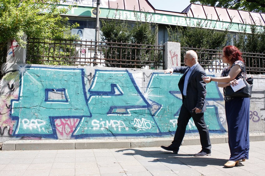 Biće uklonjeni i grafiti navijačkih grupa kojima tu nije mesto