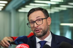 „Może pan sobie szczerzyć te słynne sztuczne zęby”. Zeznania Daniela Obajtka – the best of