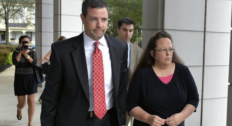 Kentucky clerk continues to deny same-sex couples marriage licenses