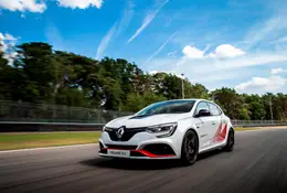 Renault Megane R.S. Trophy-R – mistrzowski styl