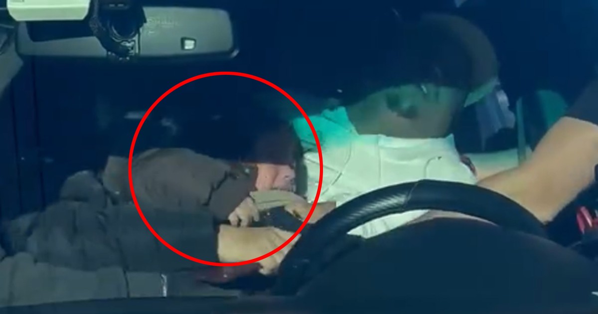 Służby imigracyjne zatrzymały ich auto. Mężczyzna dostał ataku, na rękach miał małe dziecko