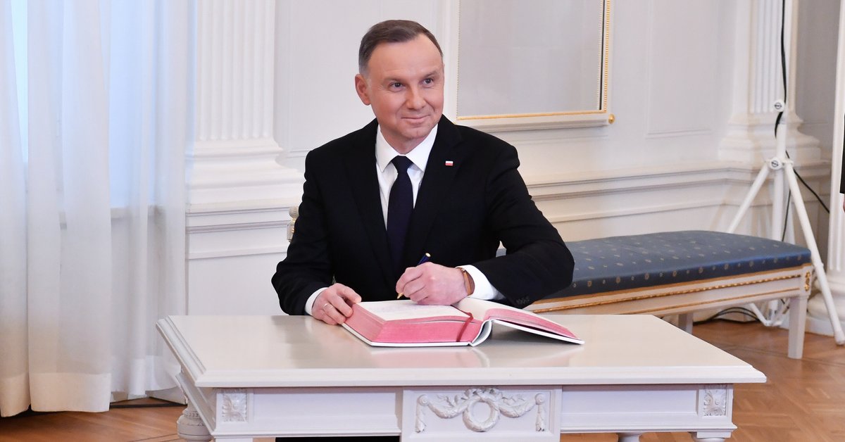 Ustawa budżetowa i ustawa okołobudżetowa. Wyjaśniamy, co je różni w świetle decyzji Andrzeja Dudy