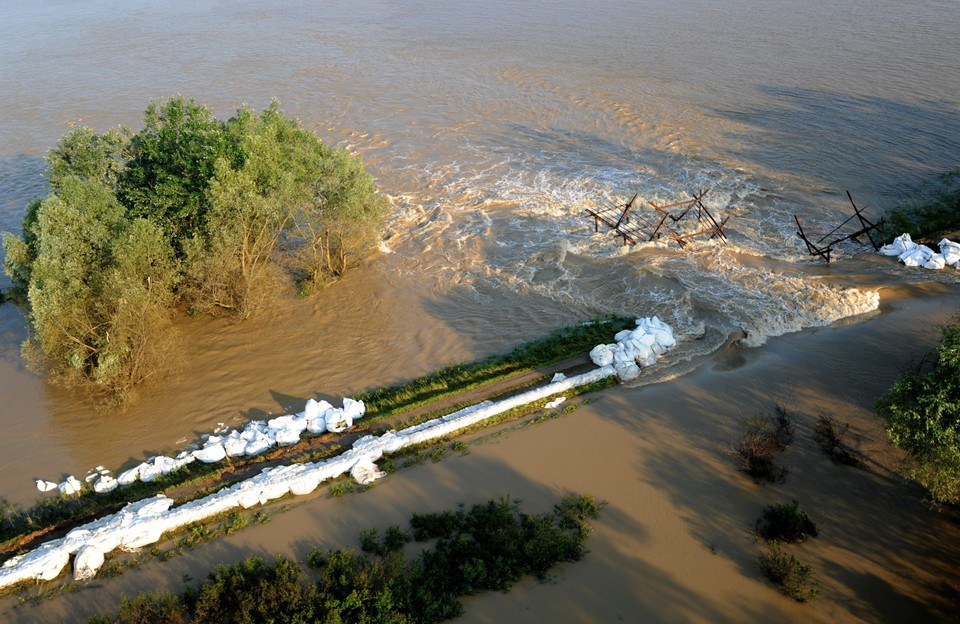 HUNGARY FLOOD