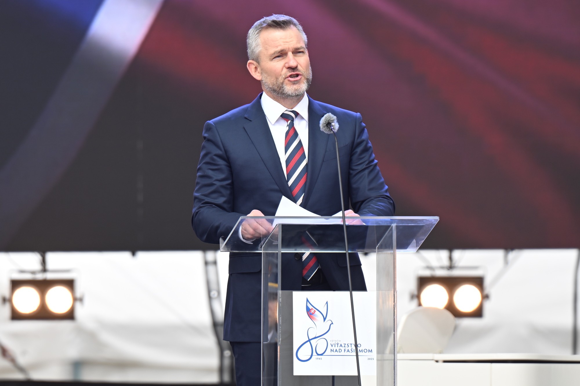 Prezident SR Peter Pellegrini počas celoslovenských osláv 80. výročia víťazstva nad fašizmom.