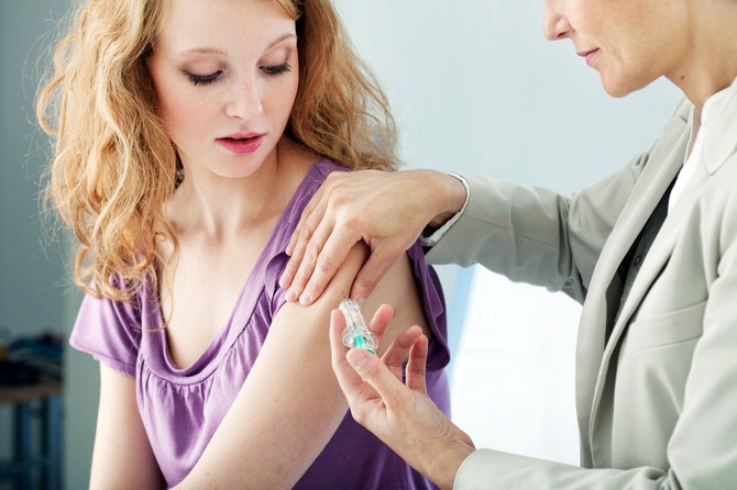 Do HPV vakcine se, iako je na listi preporučenih, teško dolazi, apoteke ih nabavljaju tek po upitu, a njihova cena nije pokrivena državnim zdravstvenim osiguranjem