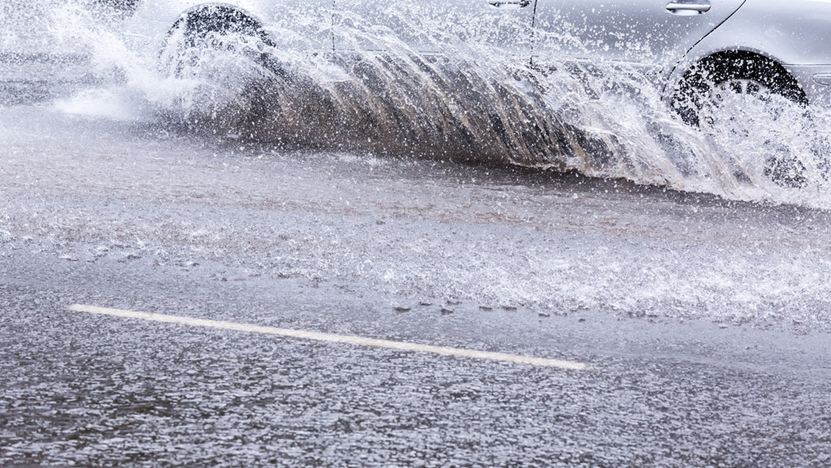 Instytut Meteorologii i Gospodarki Wodnej wydał ostrzeżenie II stopnia dla województw dolnośląskiego i opolskiego. Zapowiadane są silne opady deszczu i wichury. Poziom wody w rzekach może przekroczyć stan ostrzegawczy.