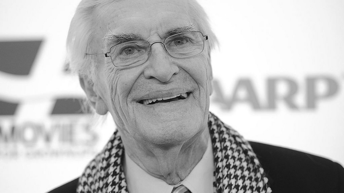 Martin Landau, aktor filmowy i telewizyjny, laureat nagrody Oscara, zmarł w wieku 89 lat zmarł w sobotę w klinice uniwersytetu stanu Kalifornia w Los Angeles - poinformował w niedzielę jego agent Dick Guttman.