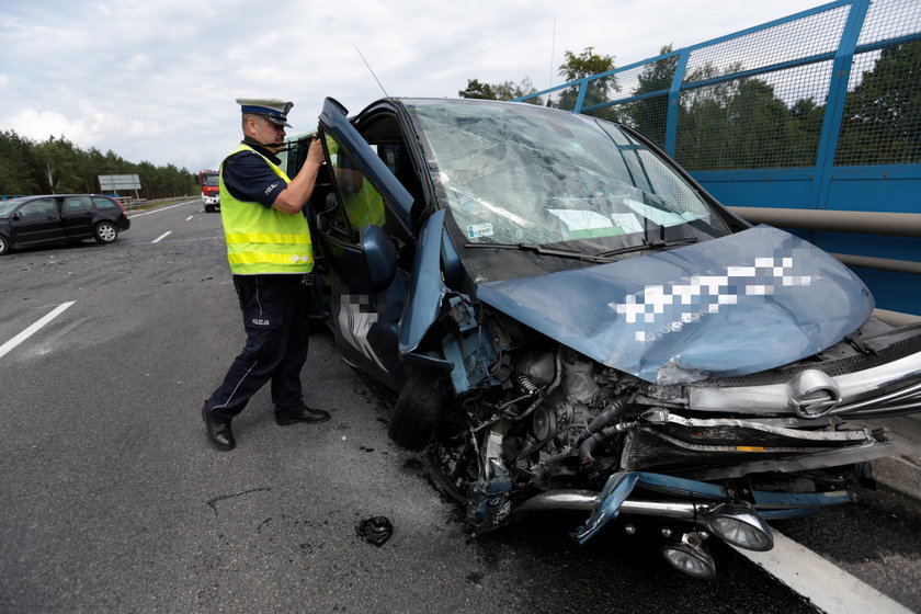 Wypadek busa w Zielonej Górze. W środku były dzieci!