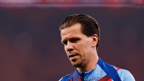 Szczęsny po meczu z Realem palił w szatni papierosa. Kolega z Barcelony opublikował nagranie