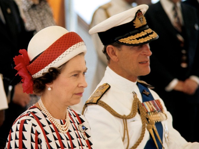 Kraljica Elizabeta II i princ Filip