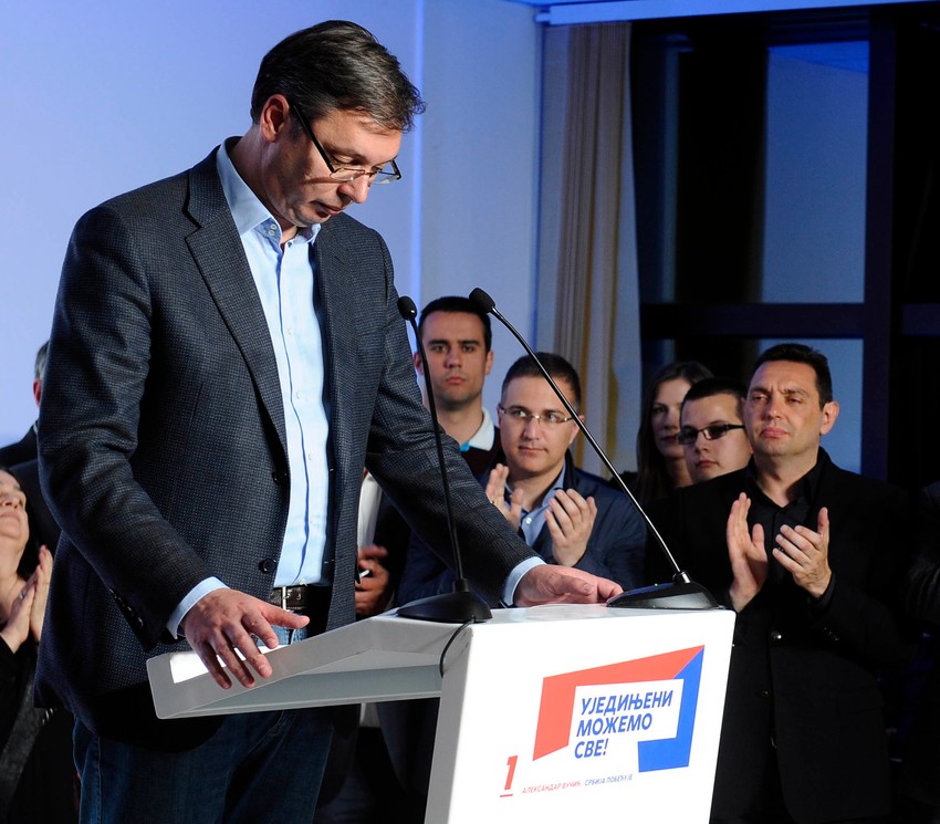 Premijer hoće na ključnim mestima ljude od poverenja